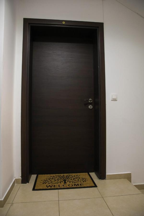 Mall Of - Urbanlux Retreat, Free Parking Appartement