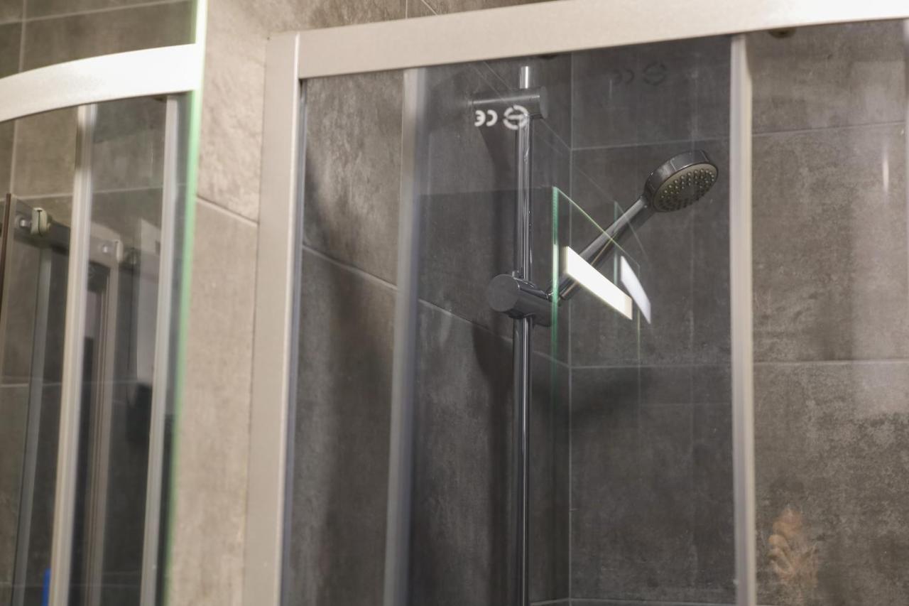 Mall Of - Urbanlux Retreat, Free Parking Appartement *