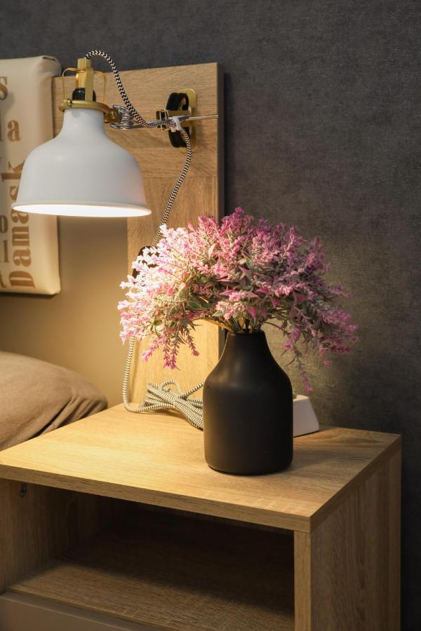Mall Of - Urbanlux Retreat, Free Parking *