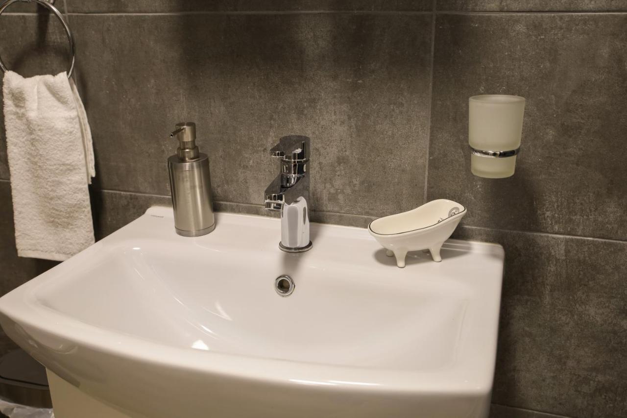 Mall Of - Urbanlux Retreat, Free Parking * Sofia